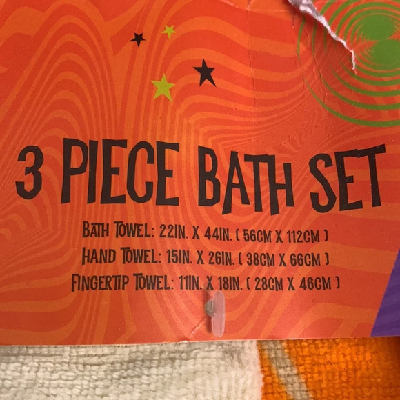 Disney Mickey & Minnie Mouse Halloween Bathroom Towel Set NEW - Picture 6 of 7